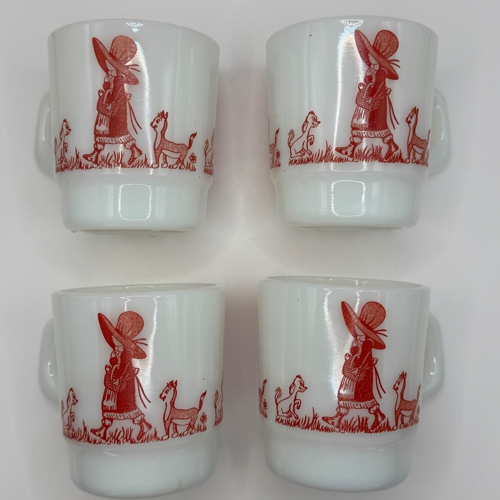 4 Holly Hobby Termocrisa milk glass mugs. Red and White Holly Hobby mug.